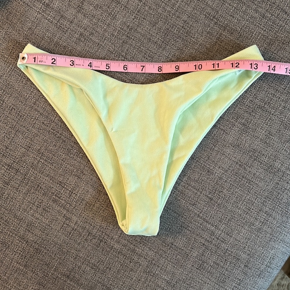 Textured mint green bikini - Picture 9 of 10